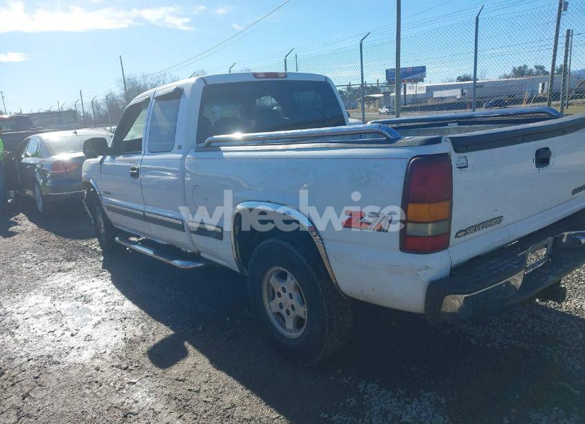 Photo 3 of 2000 Chevrolet Silverado 1500 LS (VIN 1GCEK19T6YE223080)
