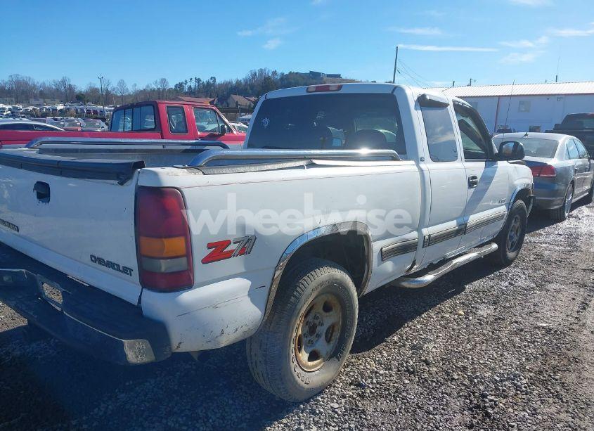 Photo 4 of 2000 Chevrolet Silverado 1500 LS (VIN 1GCEK19T6YE223080)