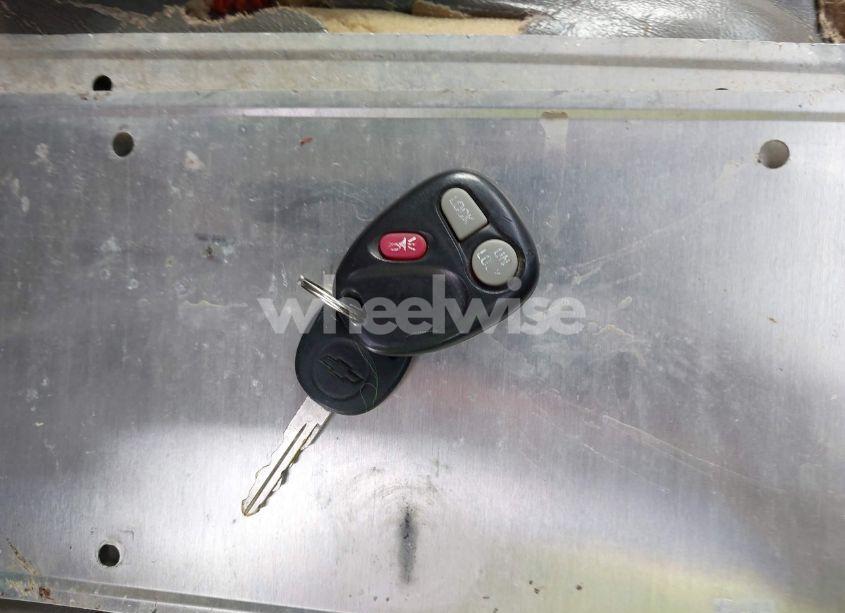 Photo 11 of 2000 Chevrolet Silverado 1500 LT (VIN 1GCEK19T6YE353179)