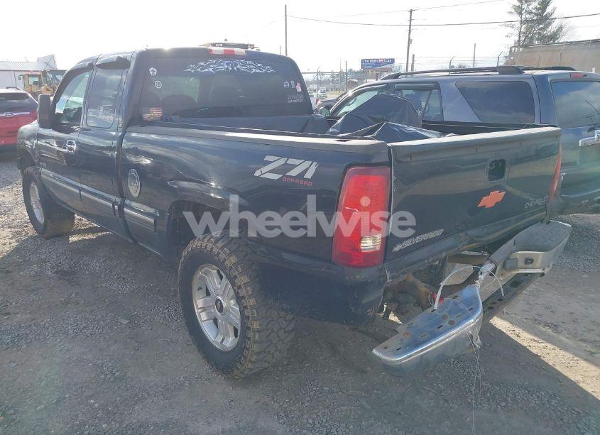 Photo 3 of 2001 Chevrolet Silverado 1500 LT (VIN 1GCEK19T71E156642)