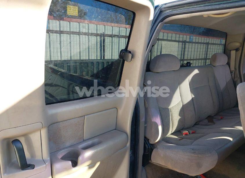 Photo 8 of 2003 Chevrolet Silverado 1500 LS (VIN 1GCEK19T73E126057)