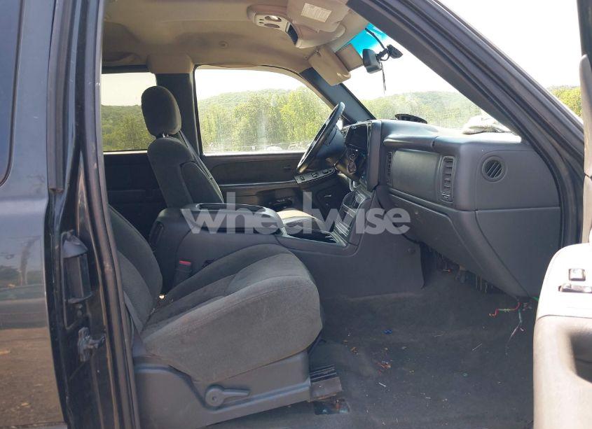 Photo 5 of 2003 Chevrolet Silverado 1500 LS (VIN 1GCEK19T73E236168)