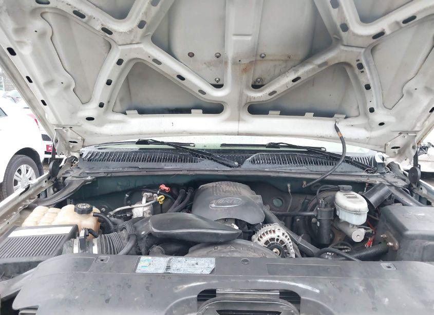 Photo 10 of 2003 Chevrolet Silverado 1500 LT (VIN 1GCEK19T73E320054)