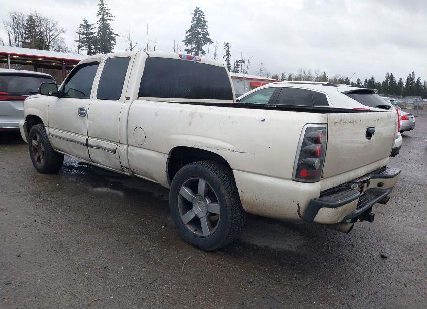 Photo 3 of 2003 Chevrolet Silverado 1500 LT (VIN 1GCEK19T73E320054)