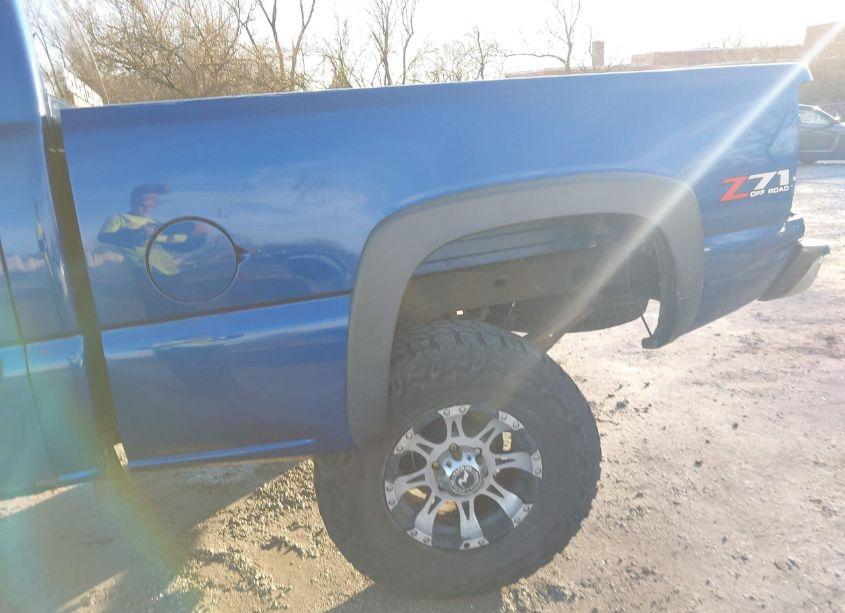 Photo 6 of 2004 Chevrolet Silverado 1500 Z71 (VIN 1GCEK19T74E153003)