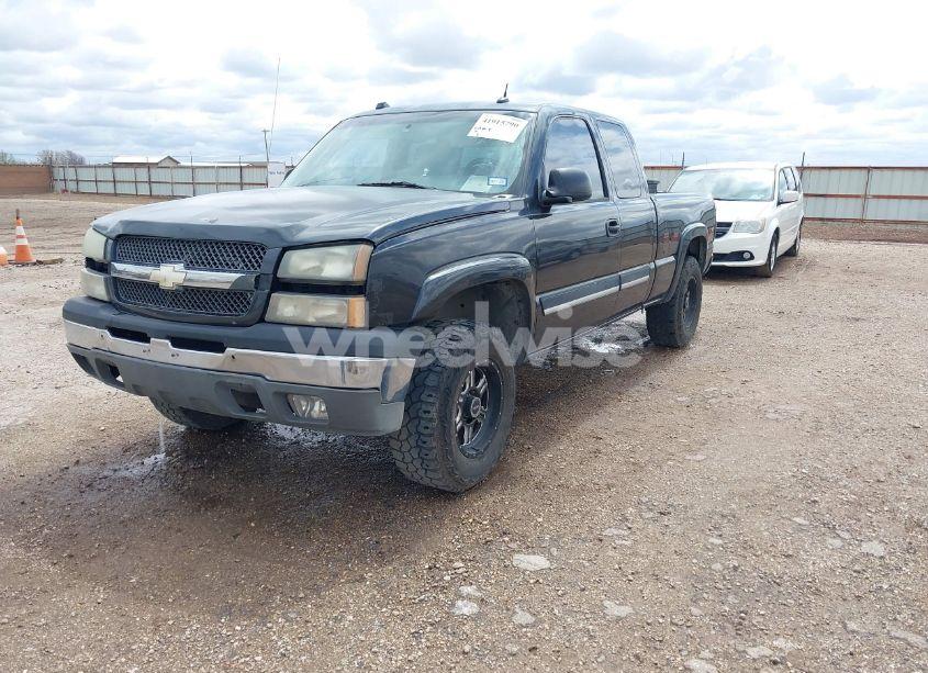 Photo 2 of 2004 Chevrolet Silverado 1500 Z71 (VIN 1GCEK19T74E208209)