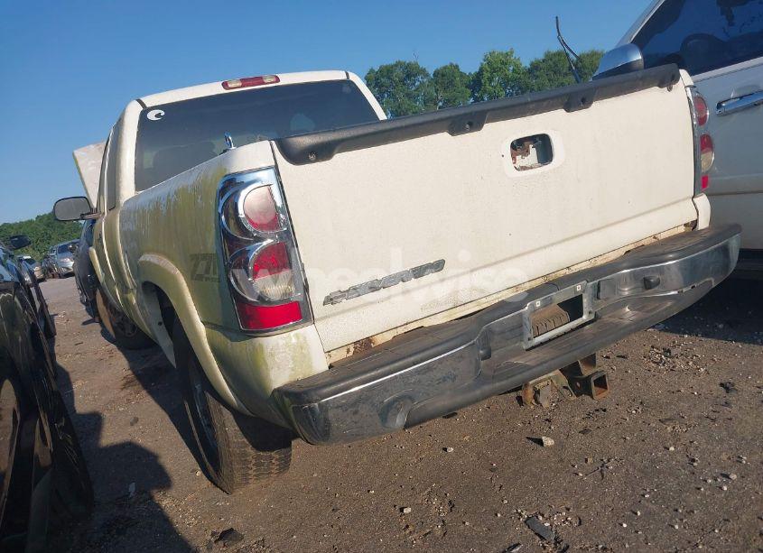 Photo 3 of 2004 Chevrolet Silverado 1500 Z71 (VIN 1GCEK19T74E364105)