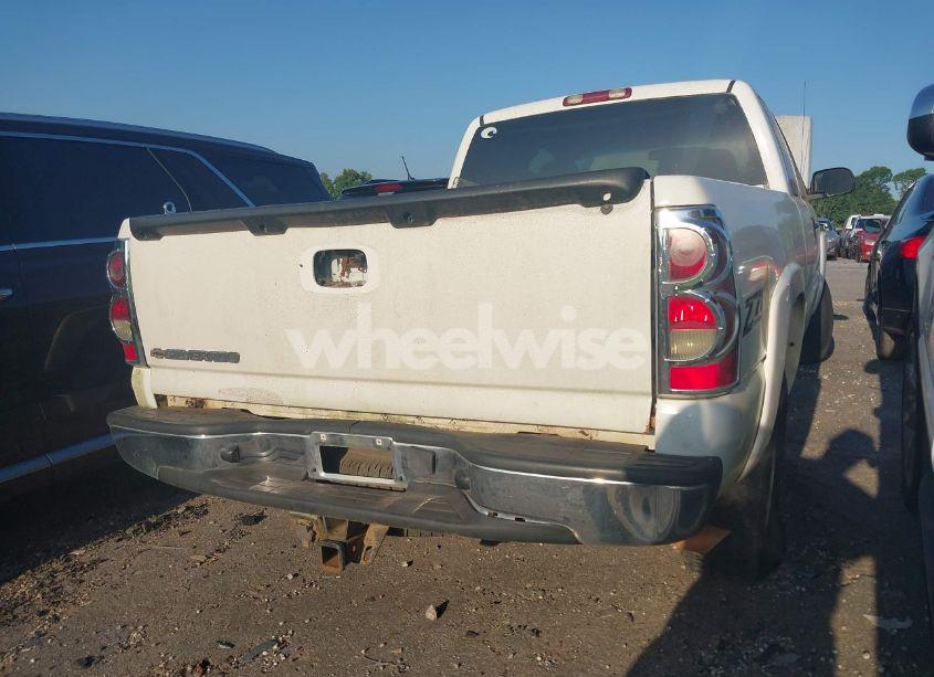 Photo 4 of 2004 Chevrolet Silverado 1500 Z71 (VIN 1GCEK19T74E364105)