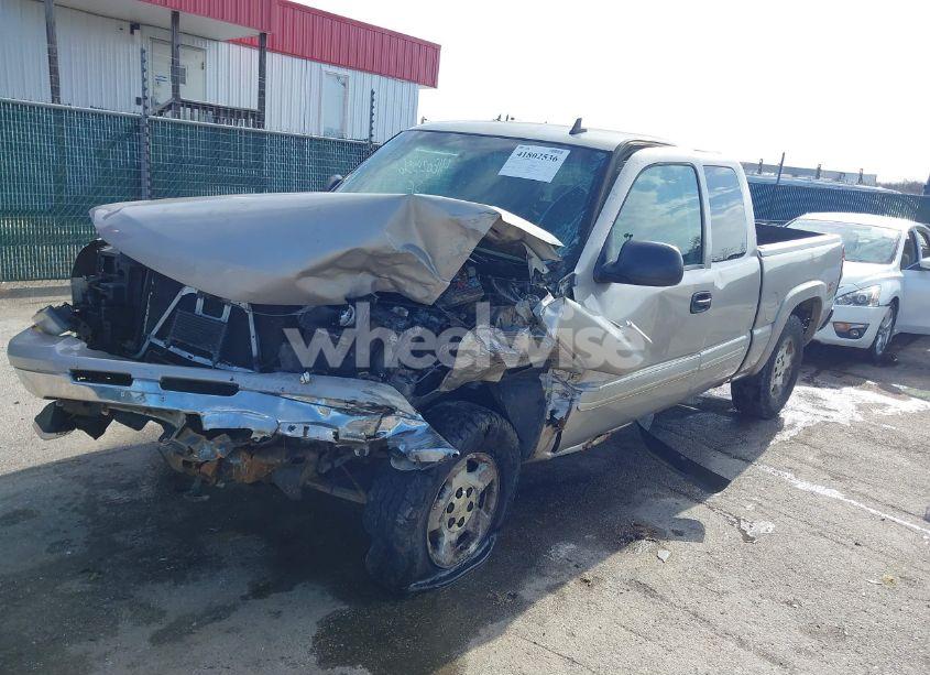 Photo 2 of 2006 Chevrolet Silverado 1500 LT2 (VIN 1GCEK19T76Z261519)