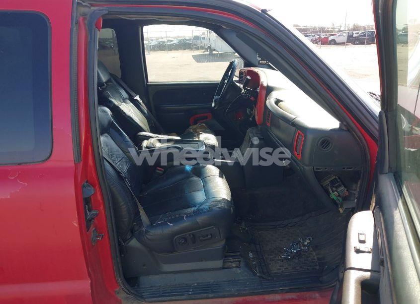 Photo 5 of 1999 Chevrolet Silverado 1500 LT (VIN 1GCEK19T7XE203984)