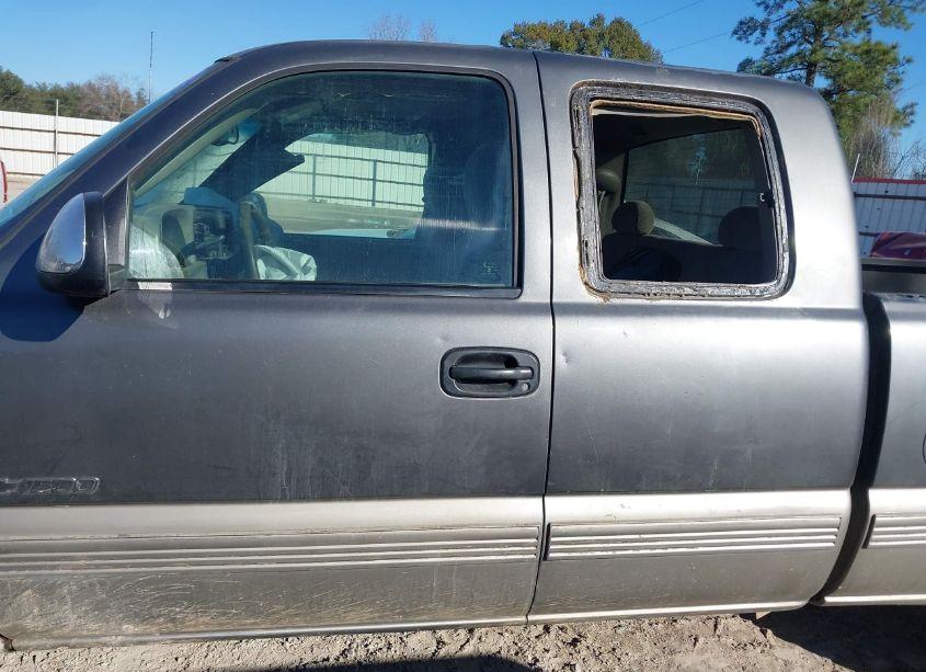 Photo 15 of 2000 Chevrolet Silverado 1500 LS (VIN 1GCEK19T7YE184936)