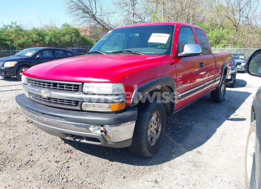 Photo 2 of 2000 Chevrolet Silverado 1500 LS (VIN 1GCEK19T7YE296961)