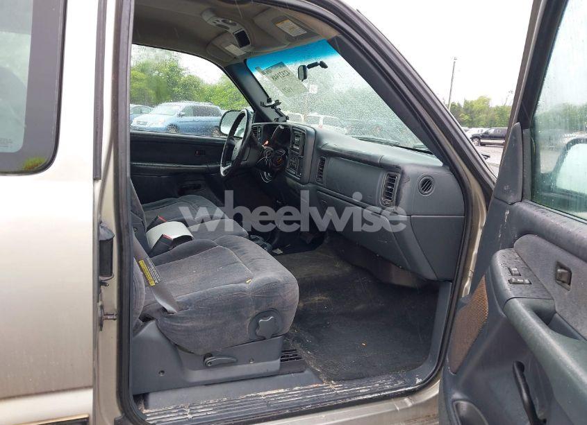 Photo 5 of 2001 Chevrolet Silverado 1500 LS (VIN 1GCEK19T81E252456)