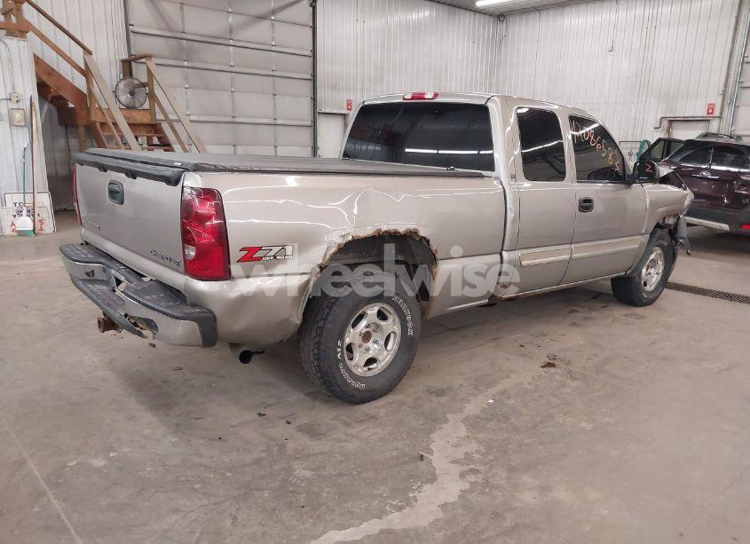 Photo 4 of 2003 Chevrolet Silverado 1500 LS (VIN 1GCEK19T83E148729)