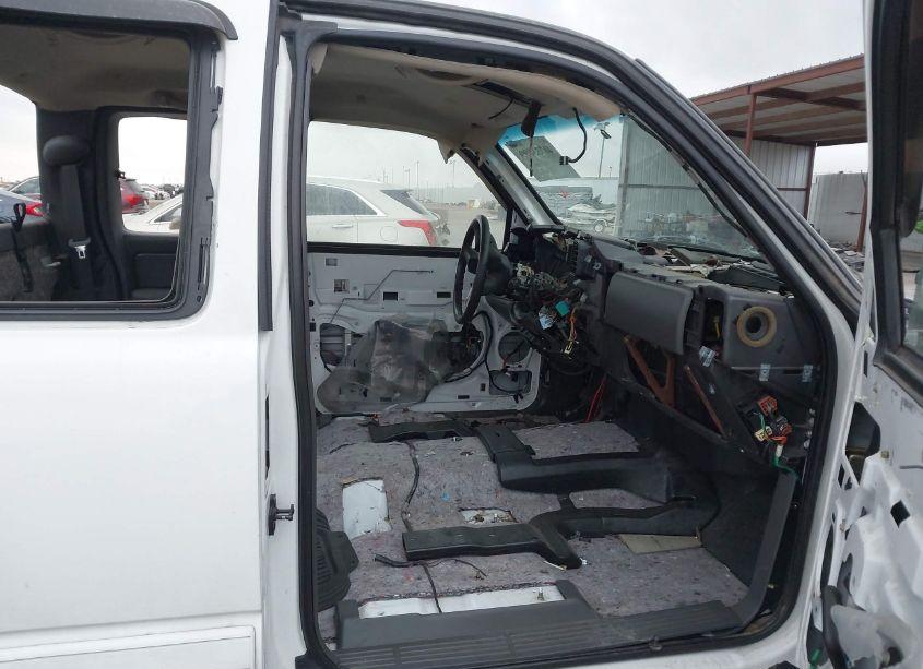 Photo 5 of 2003 Chevrolet Silverado 1500 LT (VIN 1GCEK19T83Z202457)