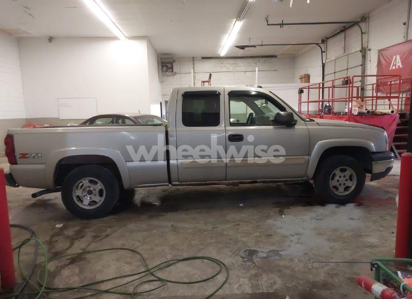 Photo 13 of 2004 Chevrolet Silverado 1500 Z71 (VIN 1GCEK19T84E178573)