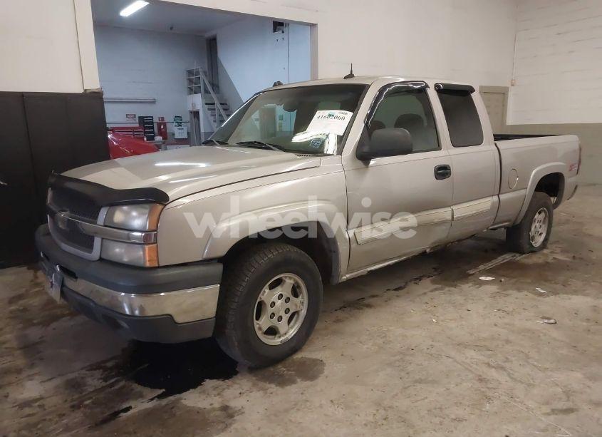 Photo 2 of 2004 Chevrolet Silverado 1500 Z71 (VIN 1GCEK19T84E178573)