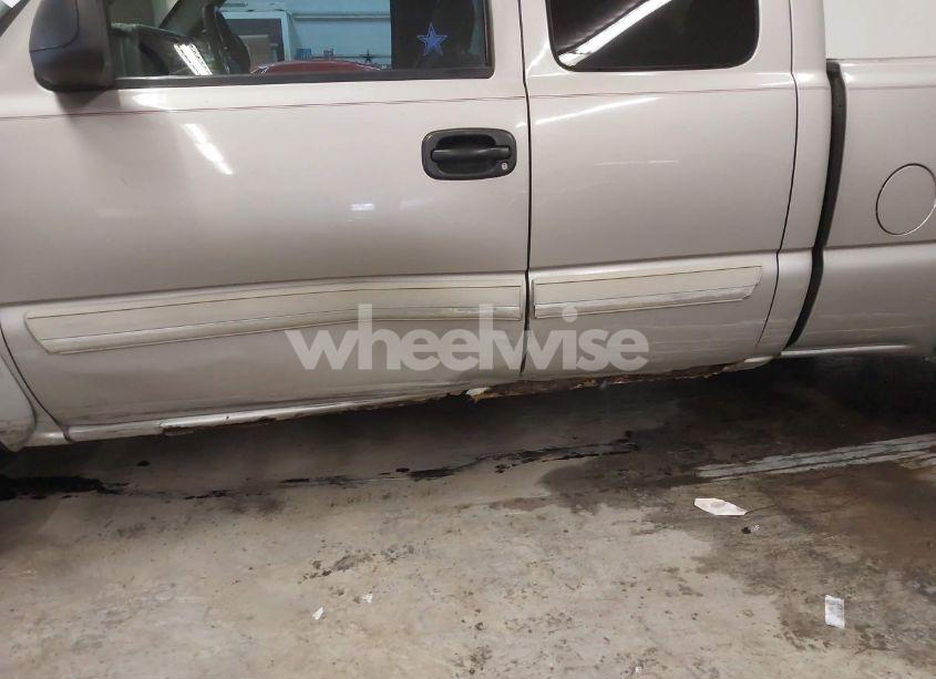 Photo 6 of 2004 Chevrolet Silverado 1500 Z71 (VIN 1GCEK19T84E178573)