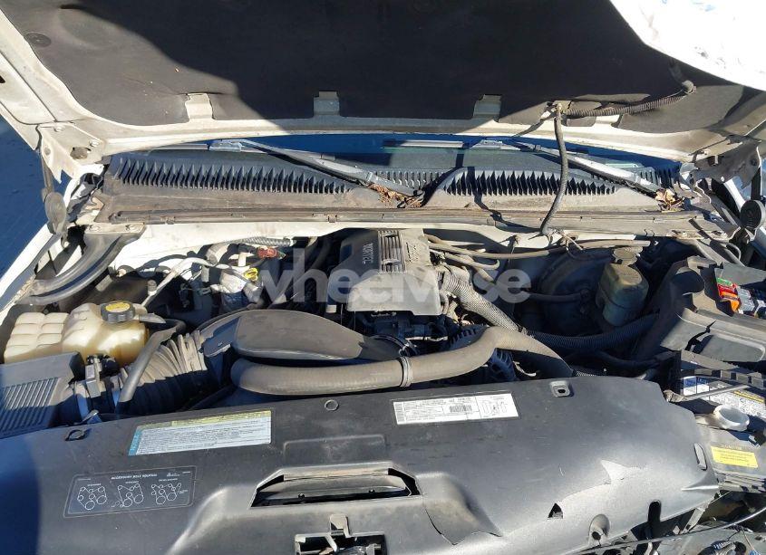 Photo 10 of 2000 Chevrolet Silverado 1500 LS (VIN 1GCEK19T8YE138791)