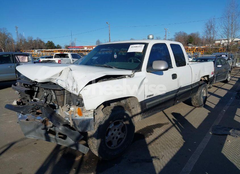 Photo 2 of 2000 Chevrolet Silverado 1500 LS (VIN 1GCEK19T8YE138791)