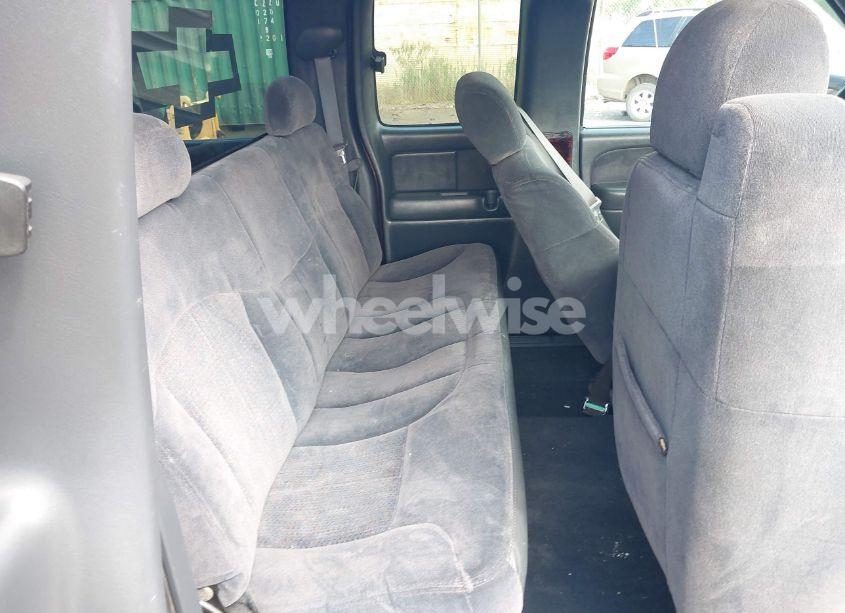 Photo 8 of 2000 Chevrolet Silverado 1500 LS (VIN 1GCEK19T8YE428383)