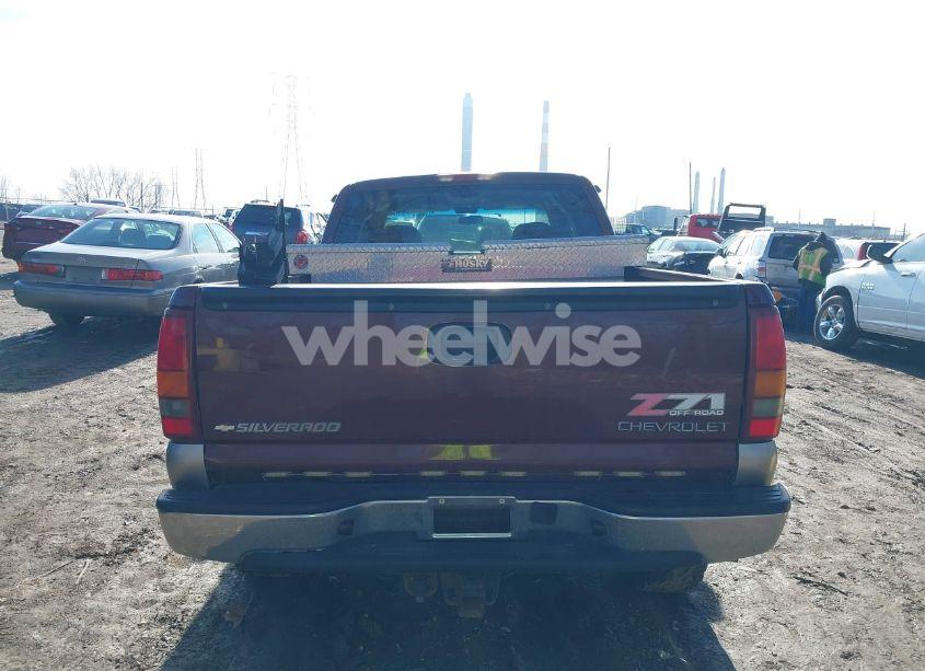 Photo 16 of 2000 Chevrolet Silverado 1500 LS (VIN 1GCEK19T8YZ267297)