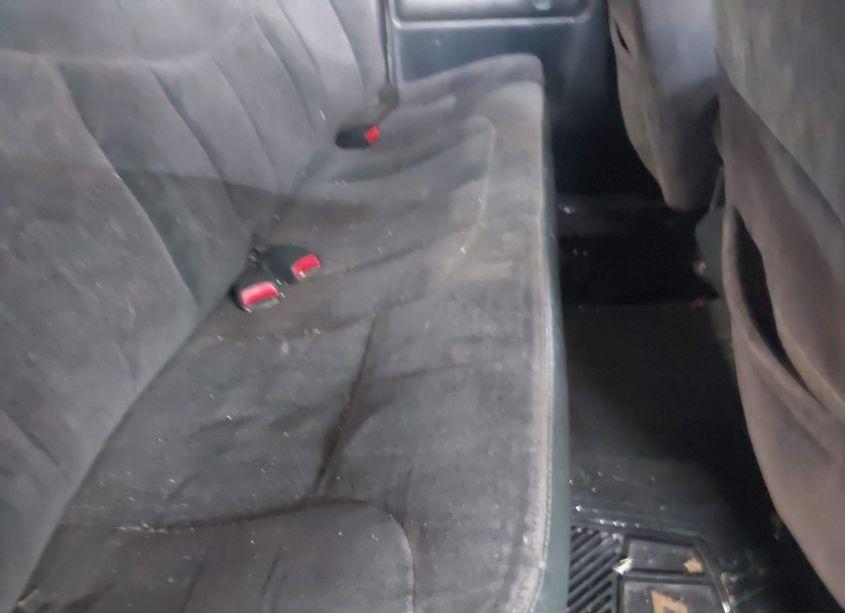 Photo 8 of 2001 Chevrolet Silverado 1500 LS (VIN 1GCEK19T91E173393)