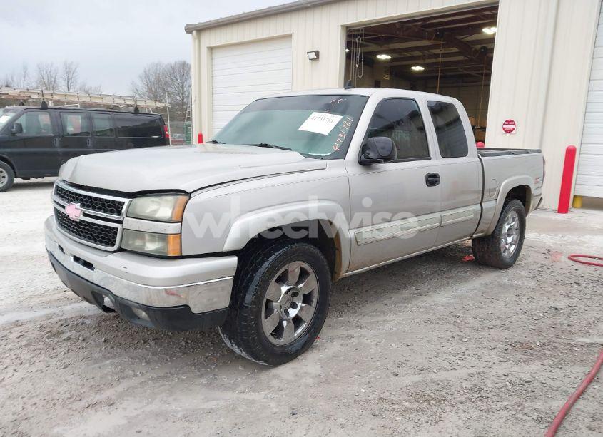 Photo 2 of 2006 Chevrolet Silverado 1500 LT3 (VIN 1GCEK19T96Z131645)