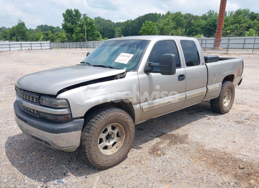 Photo 2 of 1999 Chevrolet Silverado 1500 LS (VIN 1GCEK19T9XE154674)