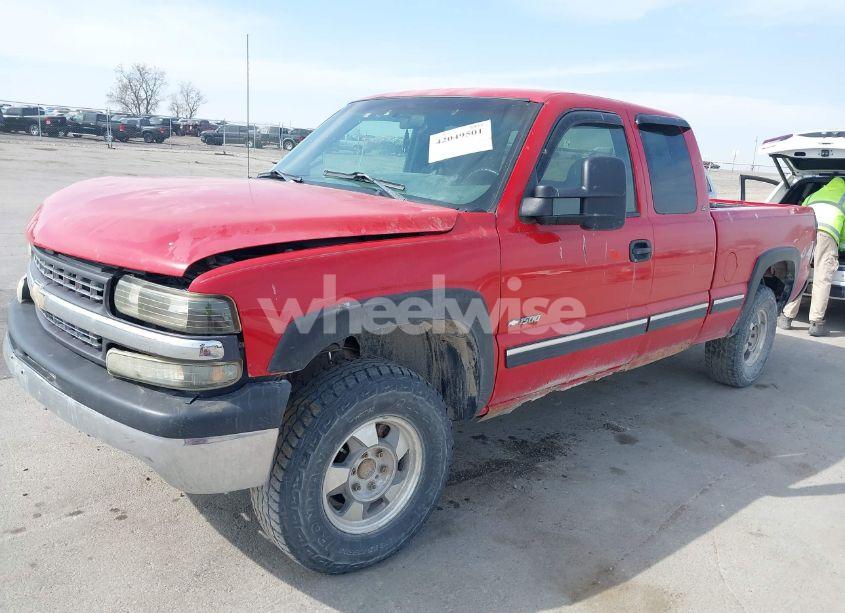 Photo 2 of 2000 Chevrolet Silverado 1500 LS (VIN 1GCEK19T9YE263251)