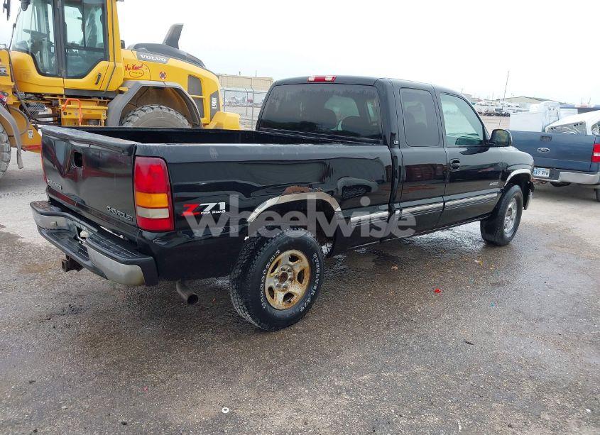 Photo 4 of 2000 Chevrolet Silverado 1500 LS (VIN 1GCEK19T9YE419272)