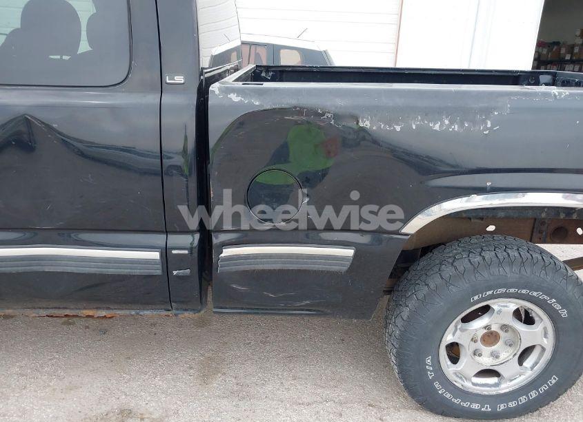 Photo 6 of 2000 Chevrolet Silverado 1500 LS (VIN 1GCEK19T9YE419272)