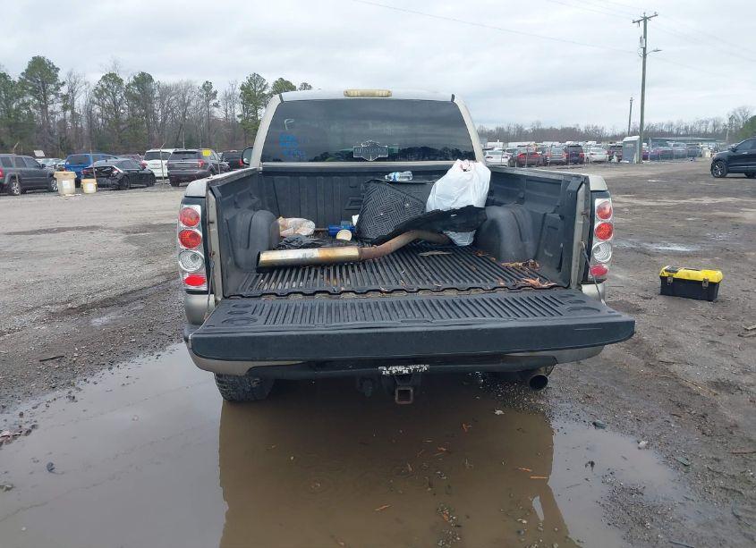 Photo 16 of 2001 Chevrolet Silverado 1500 LS (VIN 1GCEK19TX1E145957)