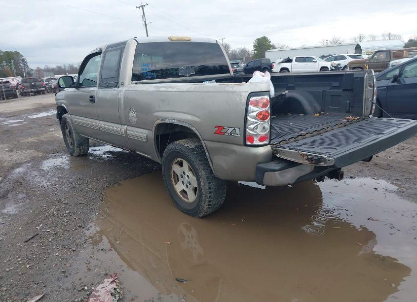 Photo 3 of 2001 Chevrolet Silverado 1500 LS (VIN 1GCEK19TX1E145957)