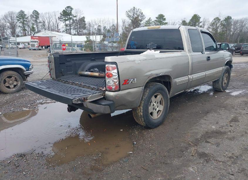 Photo 4 of 2001 Chevrolet Silverado 1500 LS (VIN 1GCEK19TX1E145957)