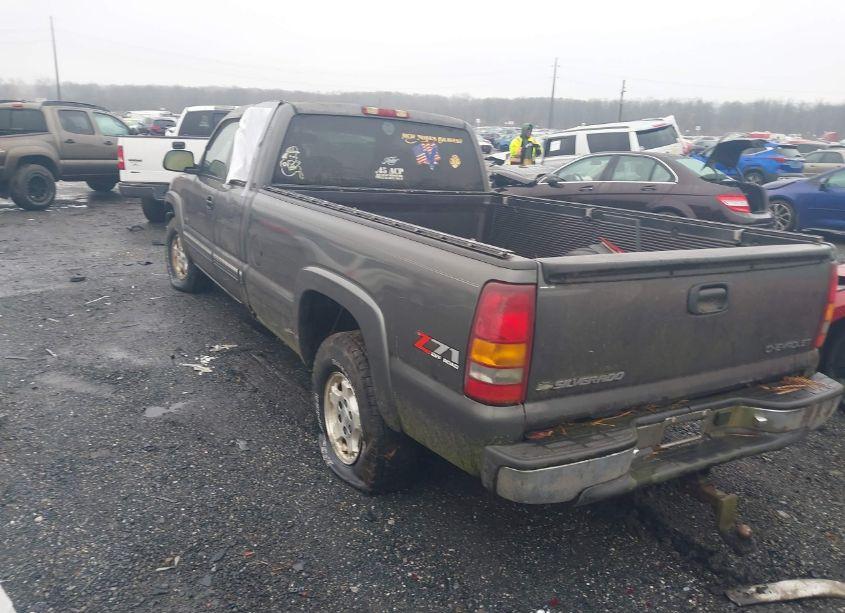 Photo 3 of 2001 Chevrolet Silverado 1500 LS (VIN 1GCEK19TX1E282252)