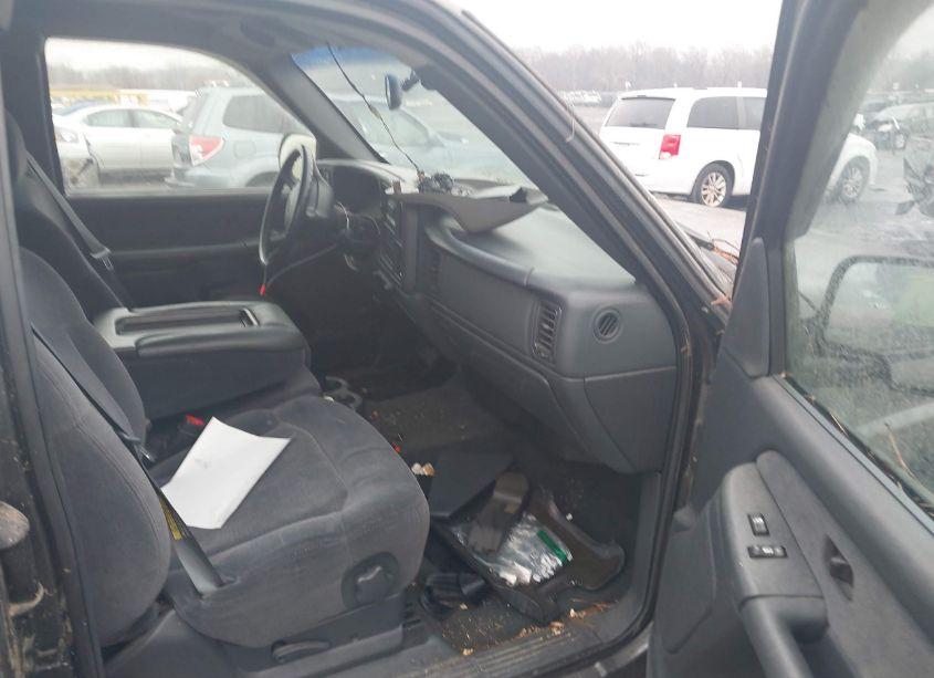 Photo 5 of 2001 Chevrolet Silverado 1500 LS (VIN 1GCEK19TX1E282252)