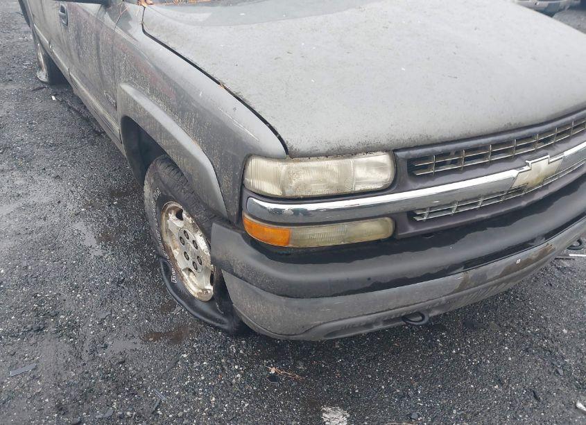 Photo 6 of 2001 Chevrolet Silverado 1500 LS (VIN 1GCEK19TX1E282252)