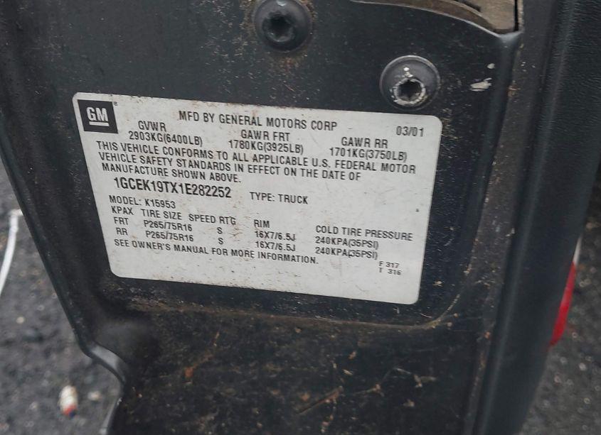 Photo 9 of 2001 Chevrolet Silverado 1500 LS (VIN 1GCEK19TX1E282252)