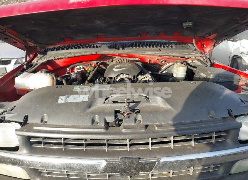 Photo 10 of 2002 Chevrolet Silverado 1500 LS (VIN 1GCEK19TX2E240973)