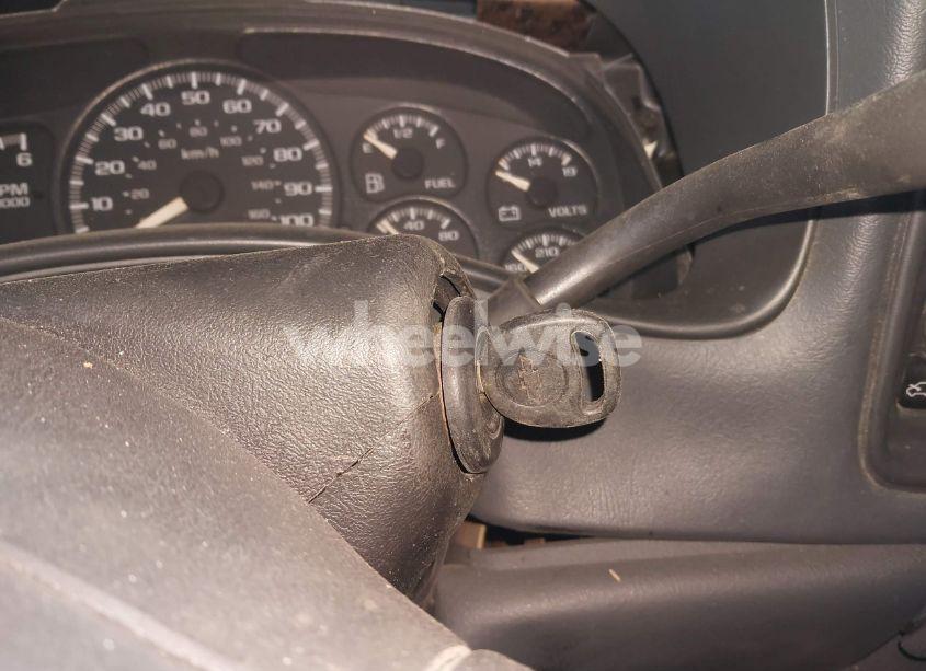 Photo 11 of 2002 Chevrolet Silverado 1500 LS (VIN 1GCEK19TX2E240973)