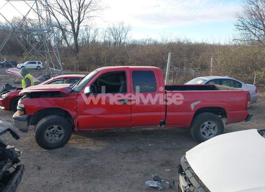 Photo 14 of 2002 Chevrolet Silverado 1500 LS (VIN 1GCEK19TX2E240973)