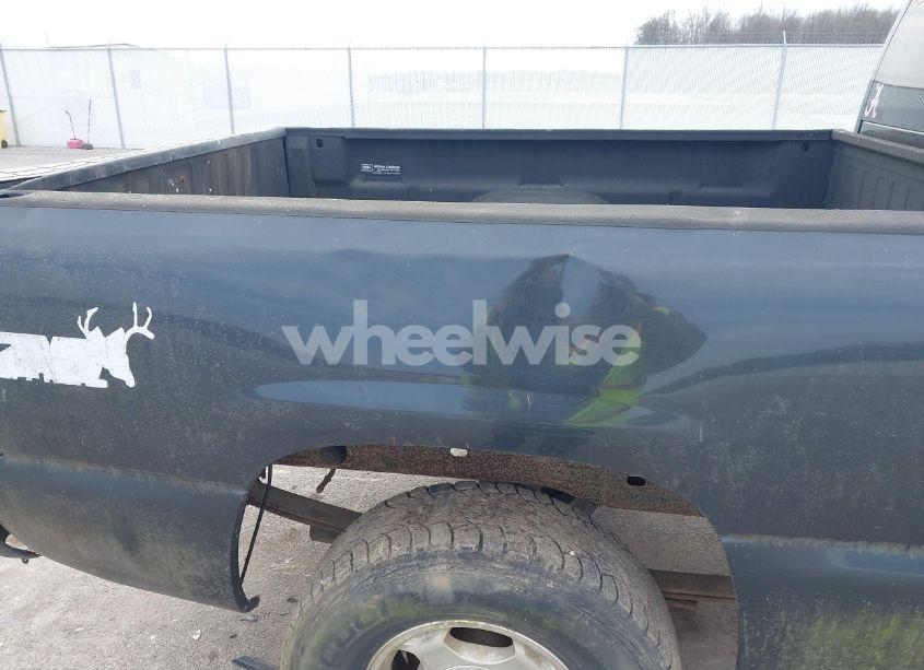 Photo 13 of 2003 Chevrolet Silverado 1500 LT (VIN 1GCEK19TX3E175978)