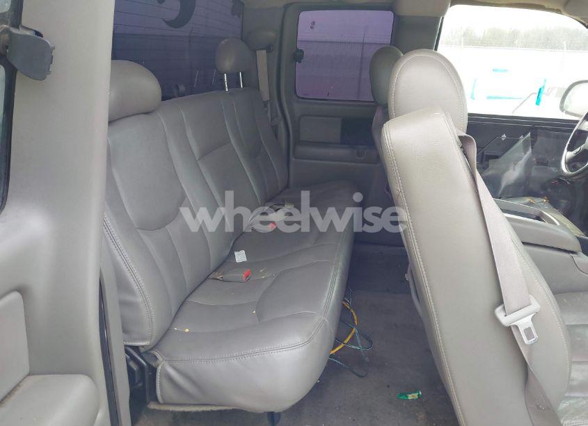 Photo 8 of 2003 Chevrolet Silverado 1500 LT (VIN 1GCEK19TX3E175978)