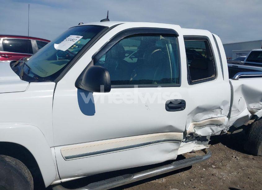 Photo 14 of 2004 Chevrolet Silverado 1500 Z71 (VIN 1GCEK19TX4E103857)