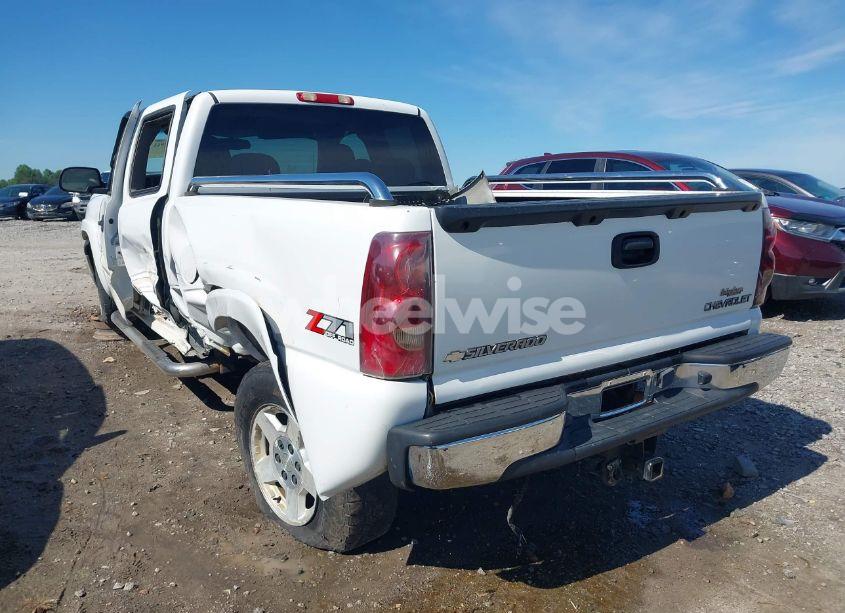 Photo 3 of 2004 Chevrolet Silverado 1500 Z71 (VIN 1GCEK19TX4E103857)