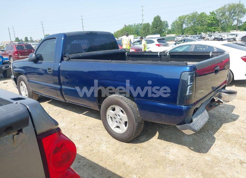 Photo 3 of 2005 Chevrolet Silverado 1500 LS (VIN 1GCEK19TX5E190483)