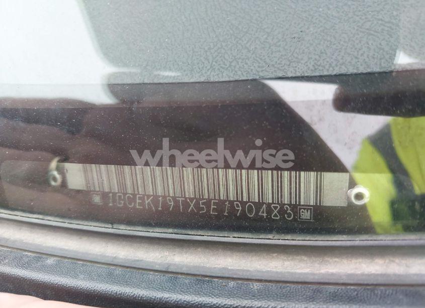 Photo 9 of 2005 Chevrolet Silverado 1500 LS (VIN 1GCEK19TX5E190483)