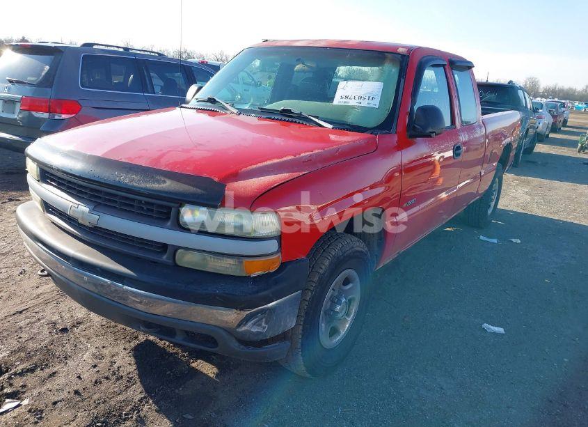 Photo 2 of 1999 Chevrolet Silverado 1500 (VIN 1GCEK19TXXE234260)