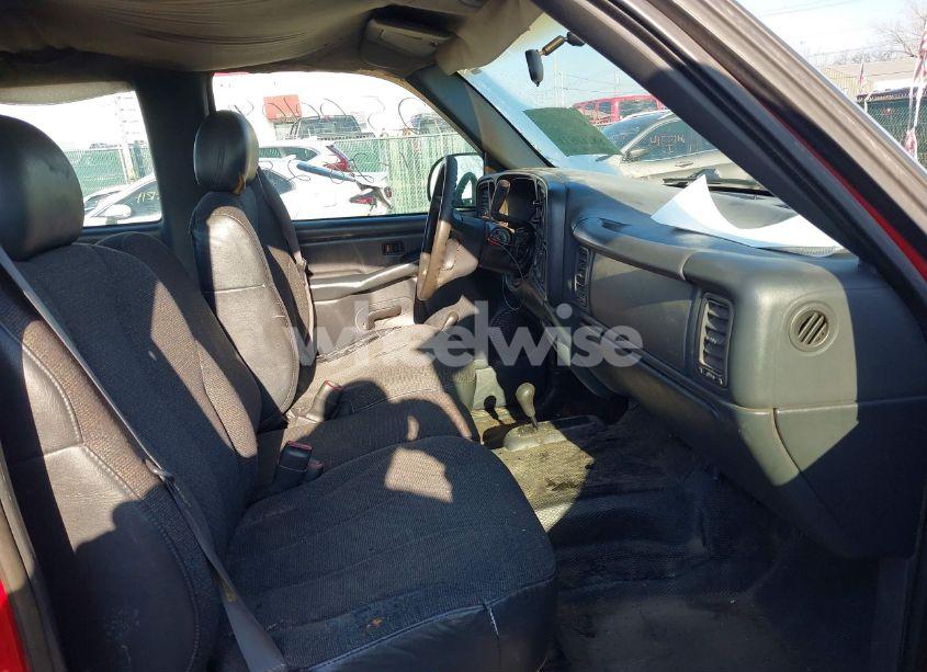 Photo 5 of 1999 Chevrolet Silverado 1500 (VIN 1GCEK19TXXE234260)